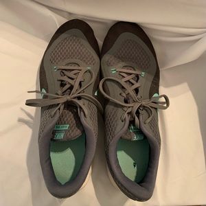 Nike Flex TR 6 Gray Cross Training Shoes